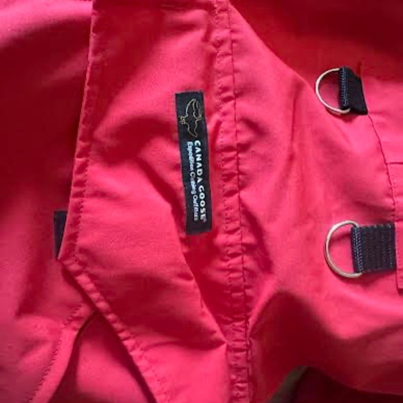 Canada Goose Expedition Parka – Men’s XL – Red – Coyote Fur – NWT Condition - Picture 4 of 7
